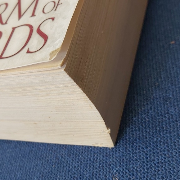 A Storm of Swords Paperback Novel - Picture 5 of 7